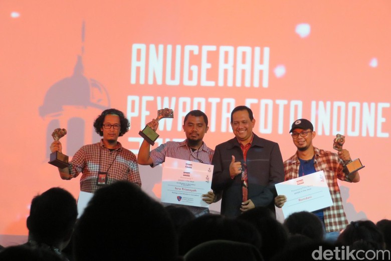 Foto Konflik Gafatar Jadi yang Terbaik di Ajang APFI 2017 Foto Konflik Gafatar Jadi yang Terbaik di Ajang APFI 2017
