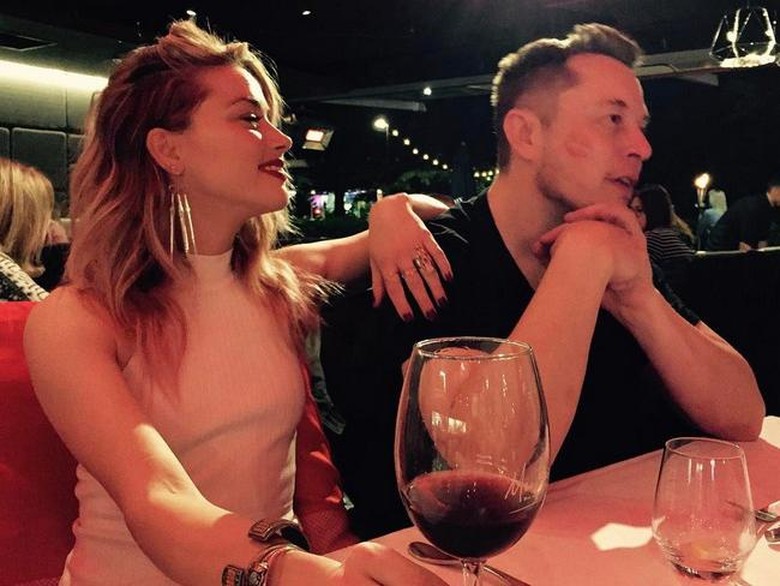 Amber Heard Disebut Tukang Bohong, Elon Musk Pilih Putus Amber Heard Disebut Tukang Bohong, Elon Musk Pilih Putus