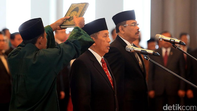 MA Lantik Moermahadi Jadi Ketua BPK MA Lantik Moermahadi Jadi Ketua BPK