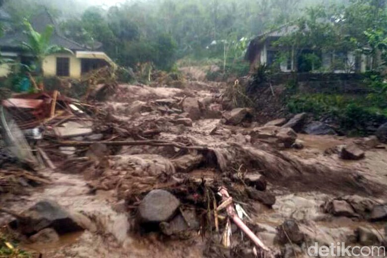 Banjir Bandang Magelang, Bidan Aryanti Kehilangan Keluarganya