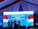 Beli Rumah Murah, Tiga Orang Ini Dapat Hadiah Sepeda dari Jokowi