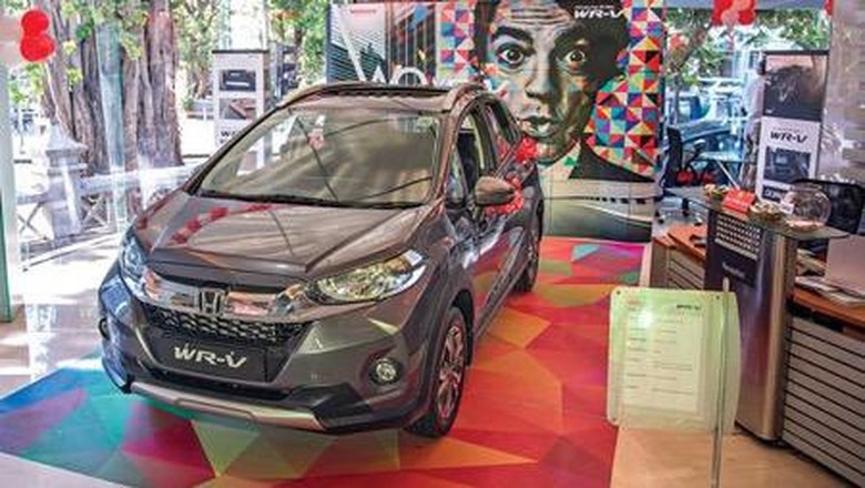 Mau Mobil Ini? Indennya Sampai 45 Hari Mau Mobil Ini? Indennya Sampai 45 Hari