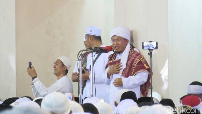 Aa Gym ke Massa Aksi 55: Jangan Horor, Tetap Tersenyum