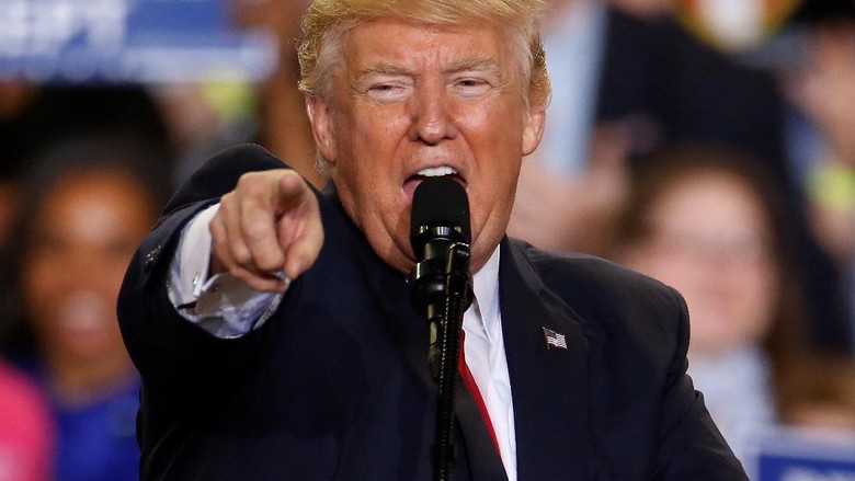Eks Senator AS: Donald Trump Sakit Parah dan Berbahaya! Eks Senator AS: Donald Trump Sakit Parah dan Berbahaya!