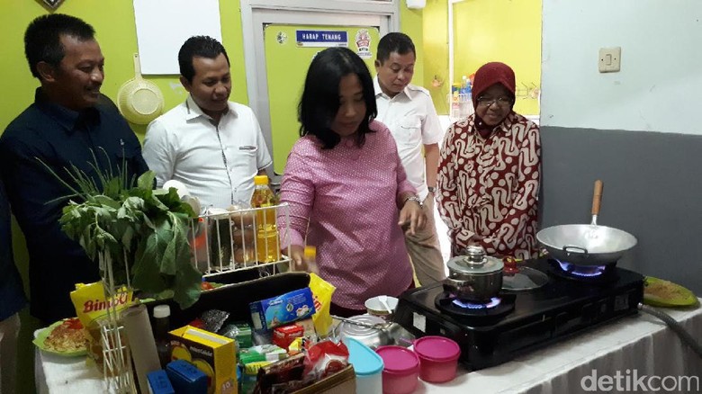 Jonan Resmikan 24 Ribu Sambungan Rumah Gas Bumi di Surabaya Jonan Resmikan 24 Ribu Sambungan Rumah Gas Bumi di Surabaya