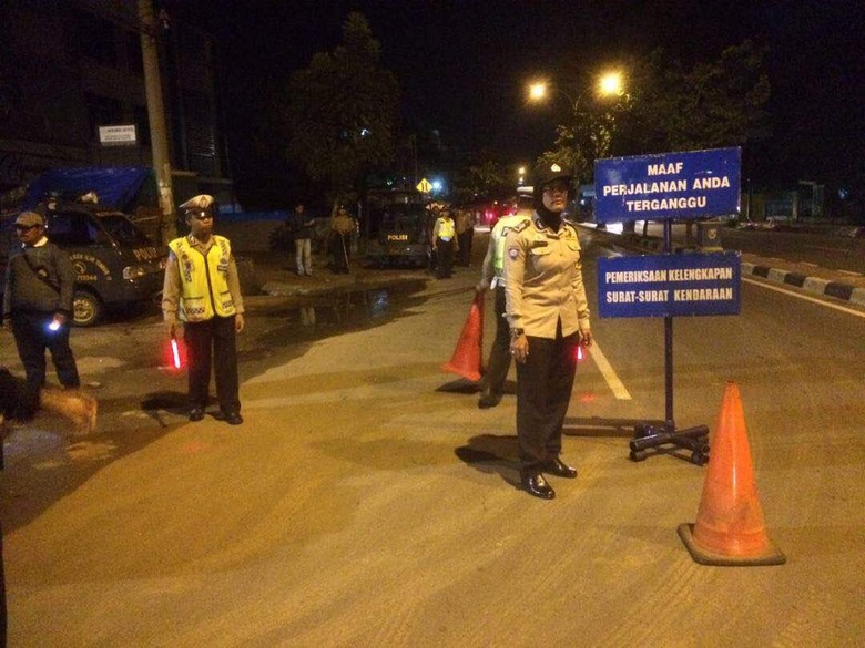 Polisi Palembang Razia Antisipasi Tahanan Pekanbaru yang Kabur Polisi Palembang Razia Antisipasi Tahanan Pekanbaru yang Kabur