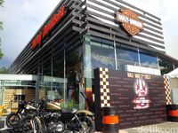 Davidson Buka Showroom Di Jimbaran Bali
