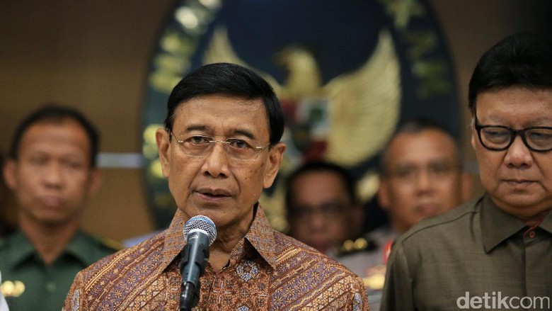 Wiranto: Aktivitas HTI Timbulkan Benturan dan Bahayakan NKRI Wiranto: Aktivitas HTI Timbulkan Benturan dan Bahayakan NKRI