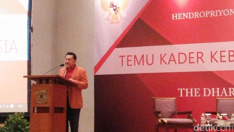 Hendropriyono Kritik Demo Berjilid: Tak Ada Hasilnya untuk Rakyat Hendropriyono Kritik Demo Berjilid: Tak Ada Hasilnya untuk Rakyat