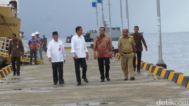 Presiden Jokowi Resmikan 3 Pelabuhan di Halmahera