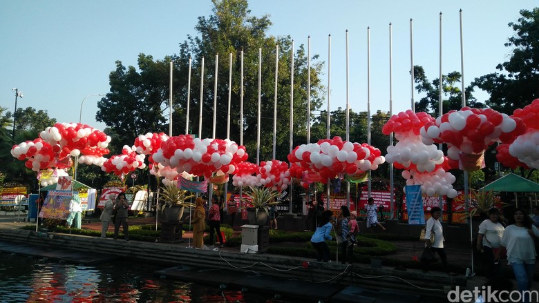 Kata Ahok soal Balai Kota yang Kini Dipenuhi Balon Kata Ahok soal Balai Kota yang Kini Dipenuhi Balon