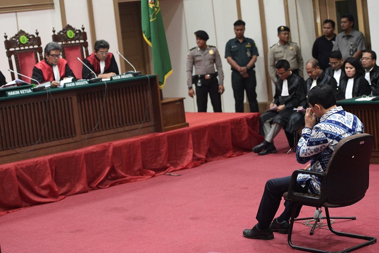 Penjelasan Hakim tentang Perintah Penahanan untuk Ahok