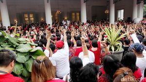 Rayuan Pulau Kelapa #Paduansuarabalaikota Jadi Viral