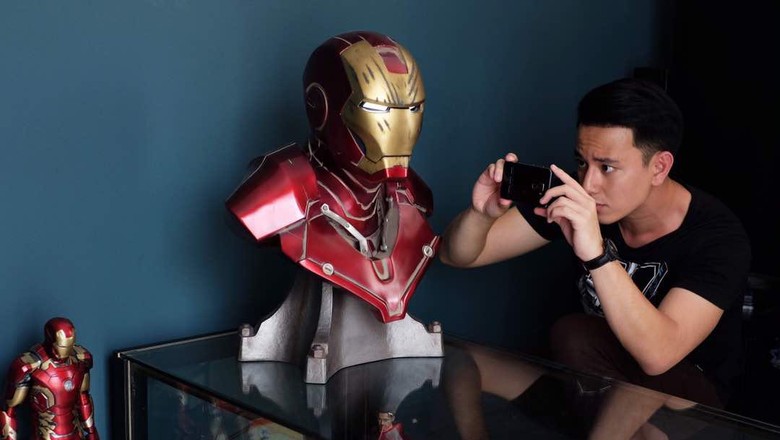 Billy Davidson Rogoh Kocek Puluhan Juta Koleksi Action Figure Iron Man Billy Davidson Rogoh Kocek Puluhan Juta Koleksi Action Figure Iron Man