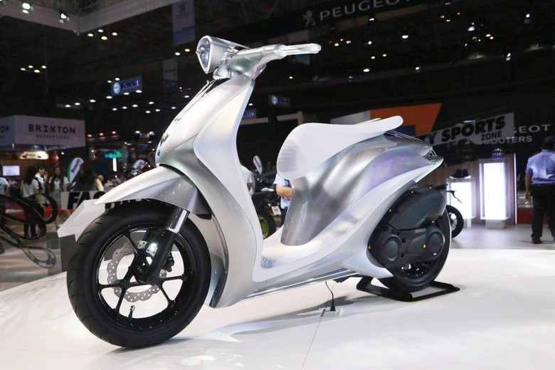 Cantiknya Motor Konsep Yamaha Glorious Cantiknya Motor Konsep Yamaha Glorious