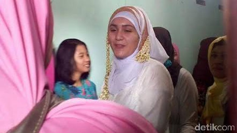 Tentang Ilaria, Gadis Italia yang Nikah dengan Pemuda Desa Batang