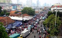 Suasana Tanah Abang, Kamis (11/5) lalu.