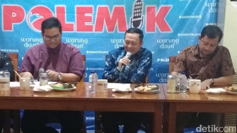 MUI Kritik Aksi Pendukung Ahok Berlangsung hingga Larut Malam MUI Kritik Aksi Pendukung Ahok Berlangsung hingga Larut Malam