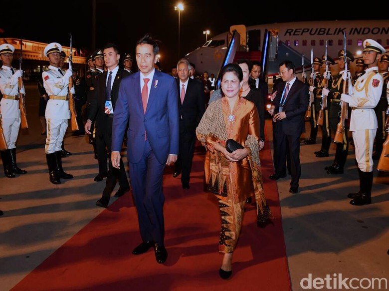 Jokowi di Beijing: Ikut KTT, ke Masjid Tua dan Bertemu Xi Jinping Jokowi di Beijing: Ikut KTT, ke Masjid Tua dan Bertemu Xi Jinping