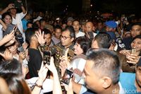 Aksi solidaritas untuk Ahok dibubarkan massa.