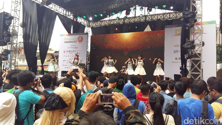 Penampilan Shojo Kompleks (Heldania/detikTravel) Penampilan Shojo Kompleks (Heldania/detikTravel)