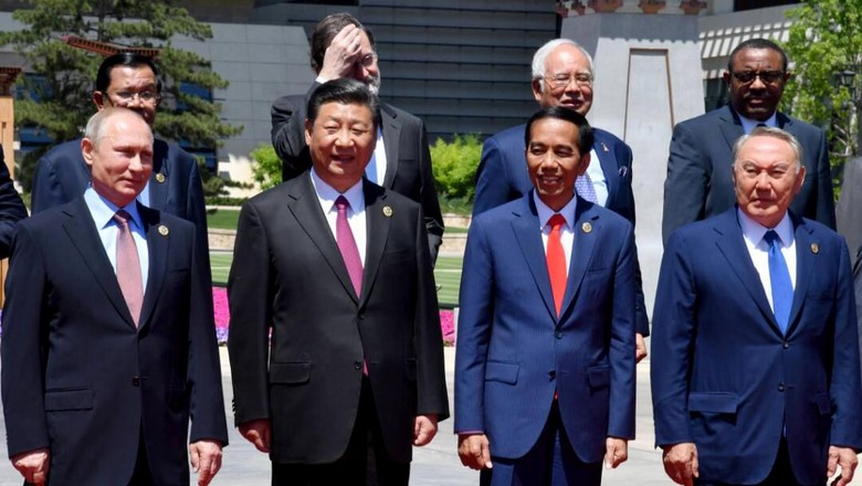 China Hidupkan Jalur Sutra, Apa Untungnya Bagi Negara Lain? China Hidupkan Jalur Sutra, Apa Untungnya Bagi Negara Lain?