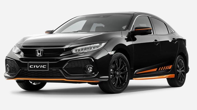 Honda Civic Edisi Hitam-Oranye Honda Civic Edisi Hitam-Oranye