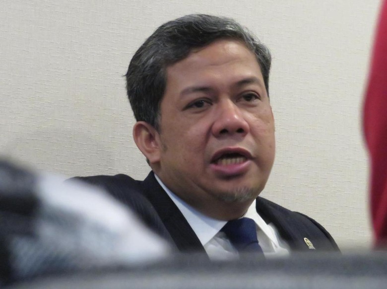 Fahri Hamzah: Kalau Saya Presiden, Tak Ada Reshuffle Kabinet Fahri Hamzah: Kalau Saya Presiden, Tak Ada Reshuffle Kabinet