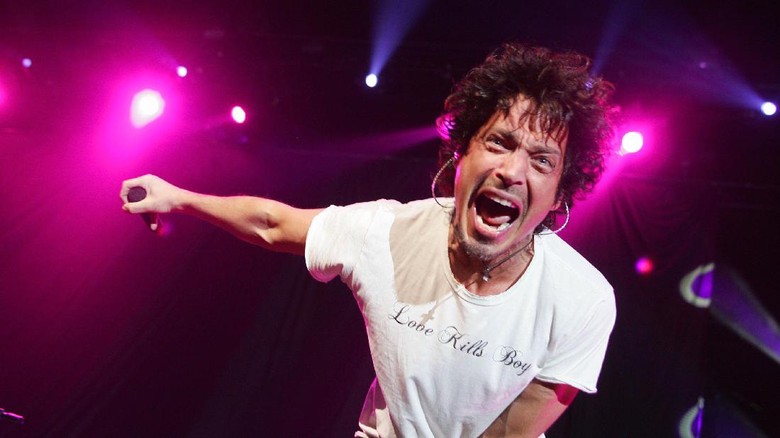 Mengenang Lagu-Lagu Terbaik Chris Cornell Mengenang Lagu-Lagu Terbaik Chris Cornell