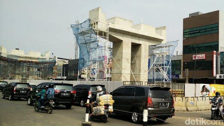 Konstruksi Utama LRT Jakarta Rampung Agustus 2018 Konstruksi Utama LRT Jakarta Rampung Agustus 2018