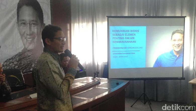 Sandiaga Uno Berbagi Tips Sukses Jadi Pengusaha ke Mahasiswa USU Sandiaga Uno Berbagi Tips Sukses Jadi Pengusaha ke Mahasiswa USU