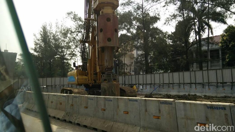 Pembangunan LRT Jakarta Capai 18%, Lebih Cepat dari Target Pembangunan LRT Jakarta Capai 18%, Lebih Cepat dari Target