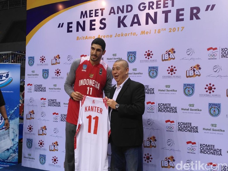 Kala Pebasket Oklahoma City Thunder Melatih Anak-Anak Indonesia Kala Pebasket Oklahoma City Thunder Melatih Anak-Anak Indonesia