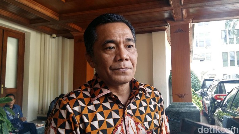 Novanto Tersangka Kasus e-KTP, MKD DPR Tunggu Surat KPK Novanto Tersangka Kasus e-KTP, MKD DPR Tunggu Surat KPK