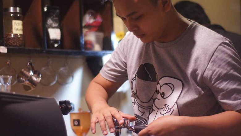 Modal Cuma Rp 15 Juta, Sarjana IT Ini Jualan Kopi Beromzet Belasan Juta Modal Cuma Rp 15 Juta, Sarjana IT Ini Jualan Kopi Beromzet Belasan Juta