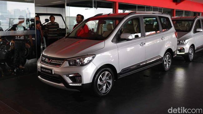 Jalan-jalan dengan Wuling Confero S, Lawan Baru Avanza Cs Jalan-jalan dengan Wuling Confero S, Lawan Baru Avanza Cs