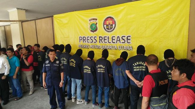 Penari Striptis Gay Kelapa Gading Ditarif Jutaan Rupiah Sekali Tampil