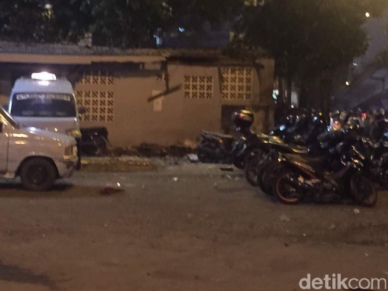 Ada Ledakan di Terminal Kampung Melayu, Warga Panik Ada Ledakan di Terminal Kampung Melayu, Warga Panik
