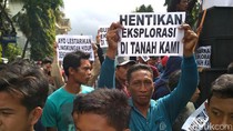 Warga Trenggalek Unjuk Rasa Tolak Ekplorasi Tambang Emas