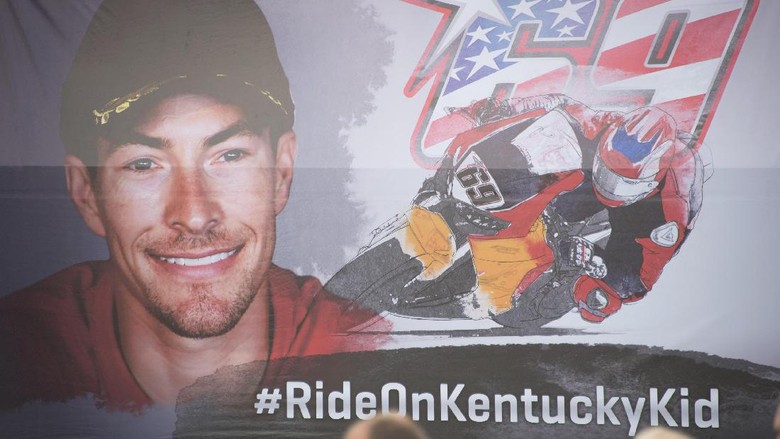 Hayden Akan Dimakamkan pada Senin Hayden Akan Dimakamkan pada Senin