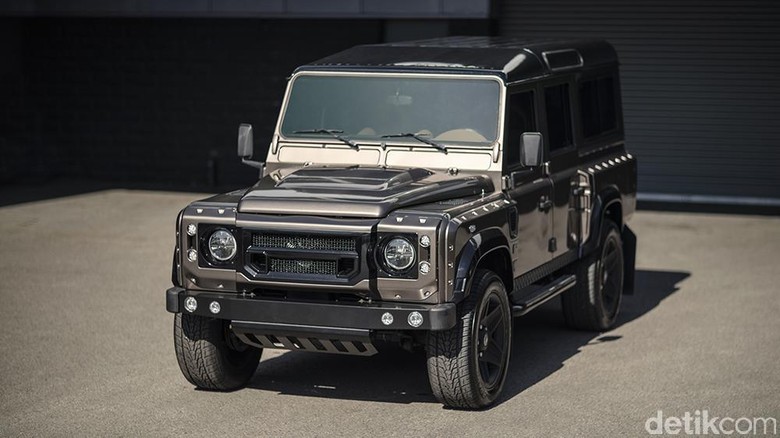 Land Rover Defender yang Makin Mewah Land Rover Defender yang Makin Mewah