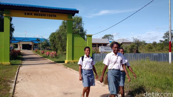 Mendikbud: Kegiatan Ekstrakurikuler Masuk Hitungan 8 Jam Sekolah