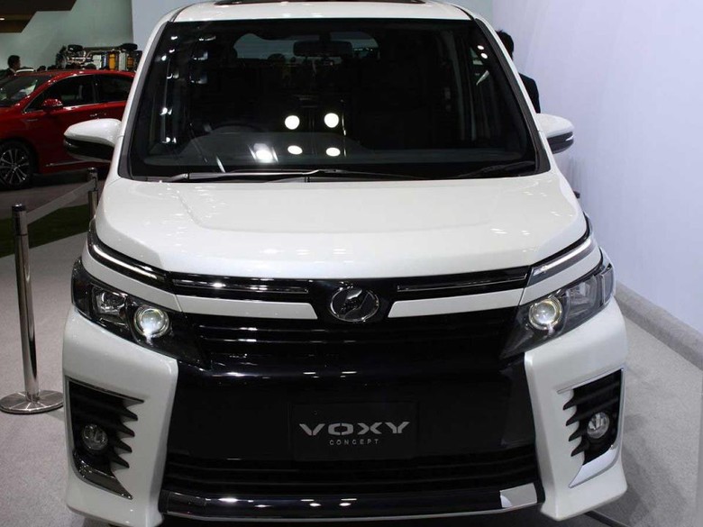 Gantikan NAV1, Toyota Siapkan Voxy untuk Indonesia? Gantikan NAV1, Toyota Siapkan Voxy untuk Indonesia?