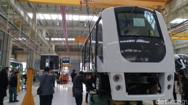  Satu Unit Skytrain Bandara Soekarno-Hatta Mulai Dipasang