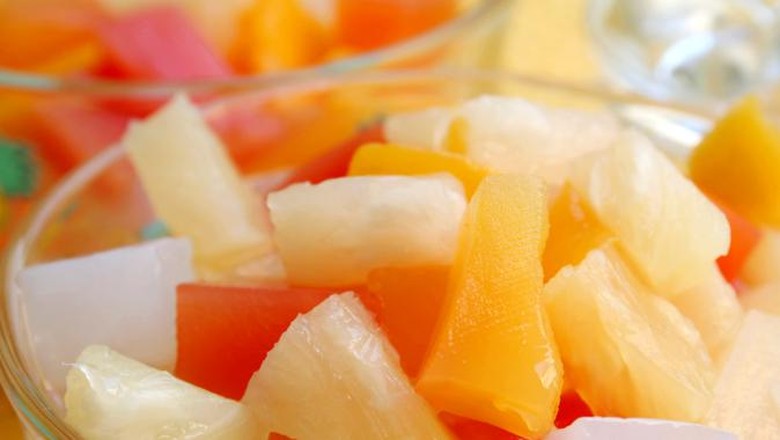 44 Warga Banyumas Alami Keracunan Usai Santap Sup Buah 44 Warga Banyumas Alami Keracunan Usai Santap Sup Buah