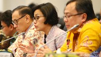 Menkeu, Menteri PPN dan Gubernur BI Rapat dengan Banggar DPR