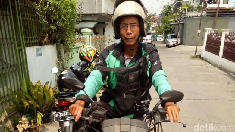 Yamaha Salut Komunitas Bahu-membahu Permak RX King Go-Jek Yamaha Salut Komunitas Bahu-membahu Permak RX King Go-Jek