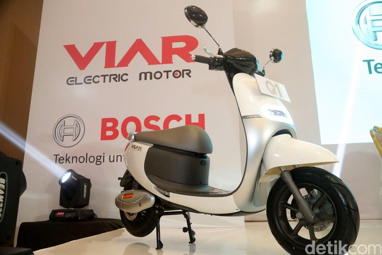 Viar Produksi 100 Motor Listrik Tiap Bulan Viar Produksi 100 Motor Listrik Tiap Bulan