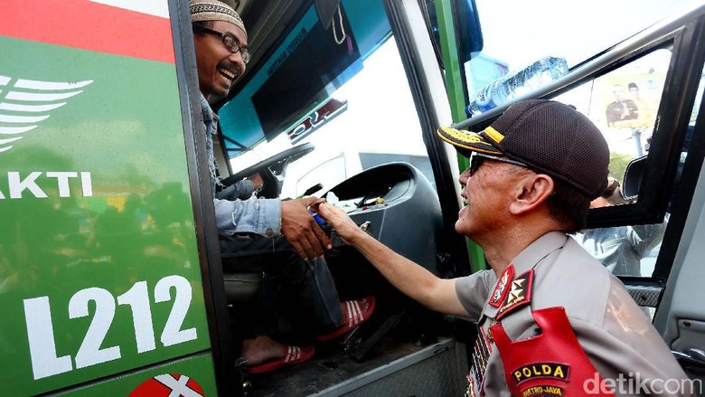 Larang Takbir Keliling, Kapolda Khawatir Kecelakaan dan Keributan Larang Takbir Keliling, Kapolda Khawatir Kecelakaan dan Keributan