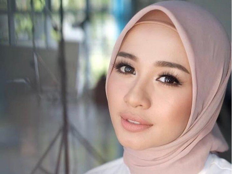 Sudah Ajukan Surat Numpang Nikah, Laudya Cynthia Bella Tutupi Tanggal Nikah Sudah Ajukan Surat Numpang Nikah, Laudya Cynthia Bella Tutupi Tanggal Nikah